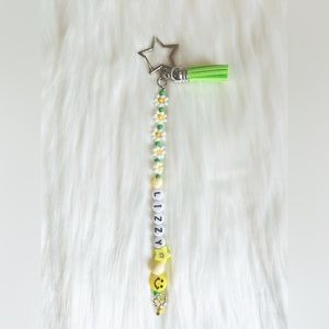 Daisy custom name keychain